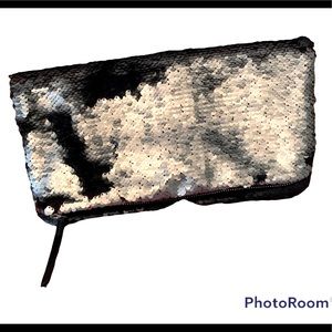 Stella & Dot Margeaux Sequined Clutch,Pewter/black reversible sequins glam bag!